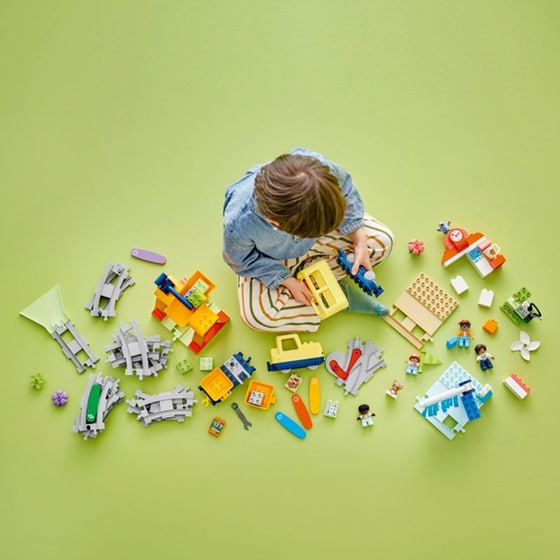 LEGO® Duplo Big Interactive Community Train (10428) image 9