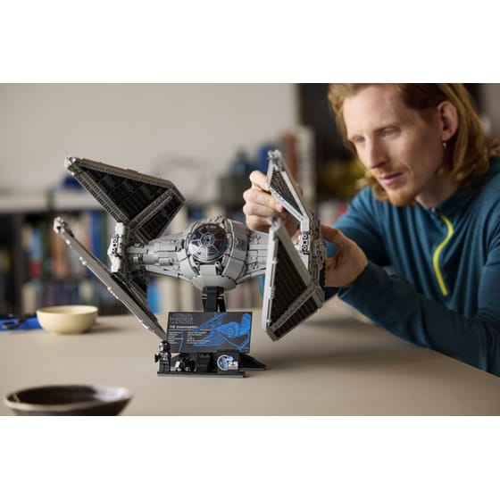 LEGO® Star Wars TIE Interceptor™ (75382) image 14