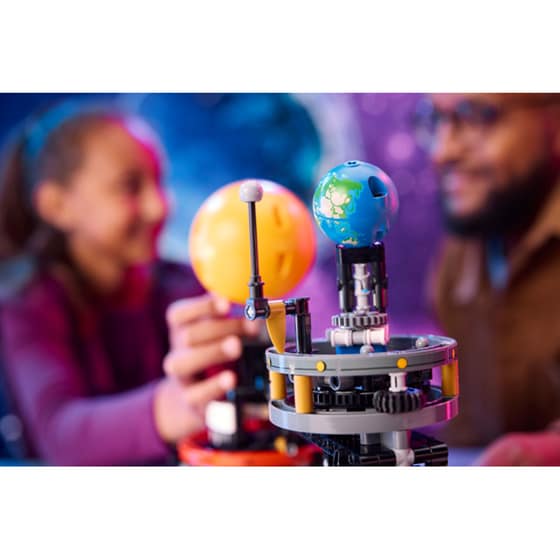 LEGO® Technic Space Planet Earth and Moon in Orbit (42179) image 3