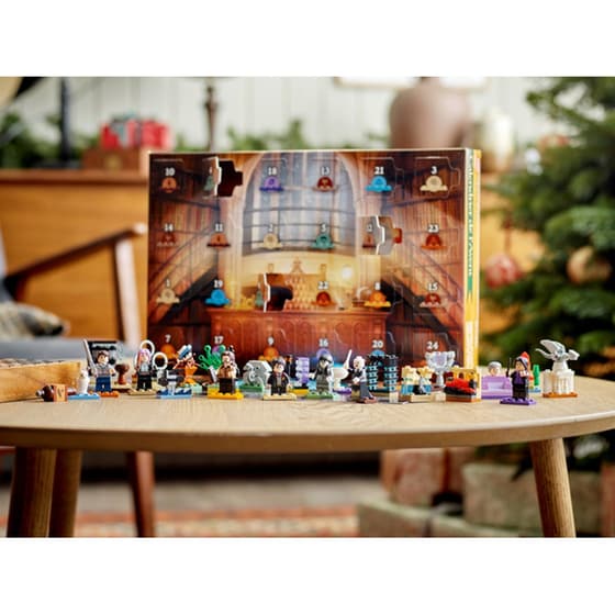 LEGO® Harry Potter Wizarding World Advent Calendar (76404) image 8