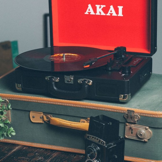 Πικάπ Akai ATT-E10 Με Ενσωματωμένα Ηχεία - Μαύρο image 16