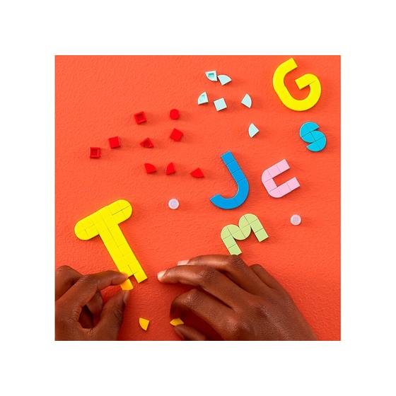 LEGO® Dots Art Lots of DOTS – Lettering (41950) image 4