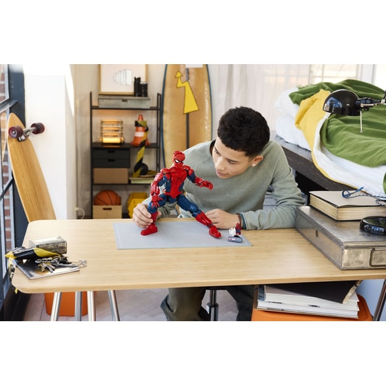 LEGO® Spider-Man Hero Figure (76346) image 9