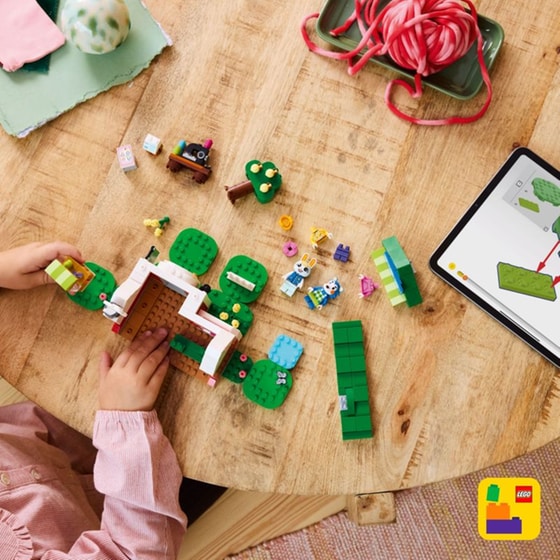 LEGO® Animal Crossing Able Sisters Clothing Shop (77055) image 8