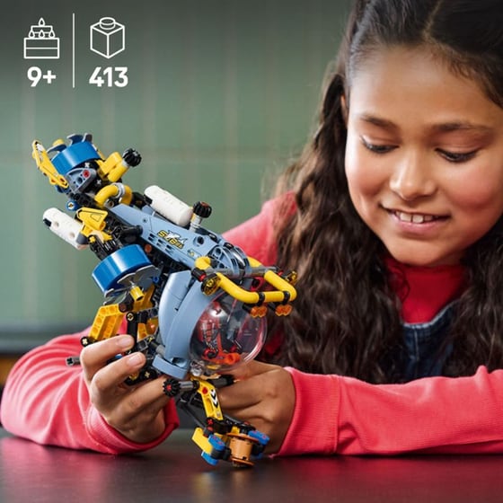 LEGO® Technic Deep-Sea Research Submarine (42201) image 7
