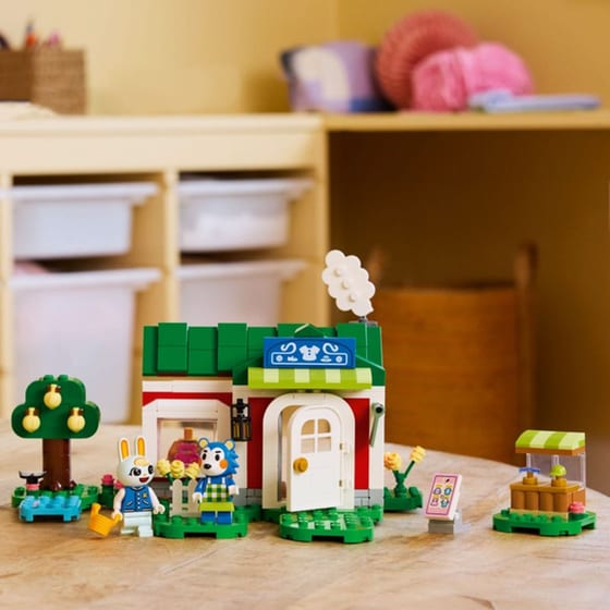 LEGO® Animal Crossing Able Sisters Clothing Shop (77055) image 11