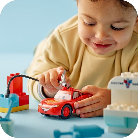 LEGO® Duplo® Disney Pixar Cars McQueen's Visit to Doc's Garage (10456) image 10