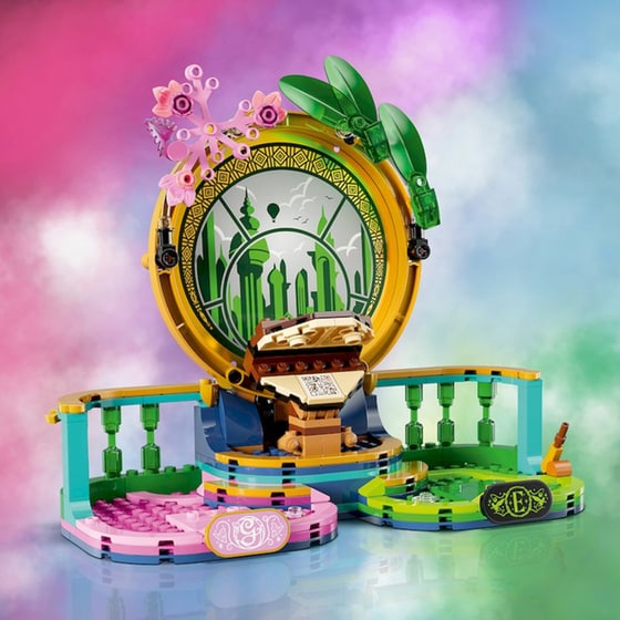 LEGO® Wicked Elphaba & Glinda Figures (75682) image 1