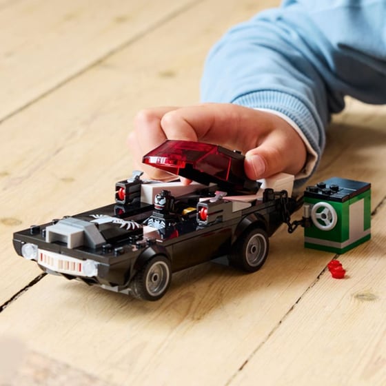 LEGO® Marvel Spider-Man vs. Venom Muscle Car (76309) image 8