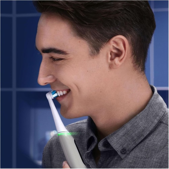 ORAL-B Ηλεκτρική Οδοντόβουρτσα IO SERIES 6 Γκρι image 5