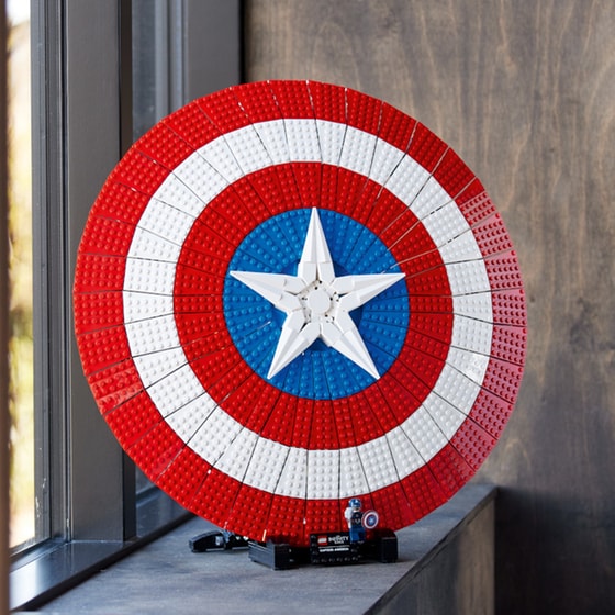 LEGO® Marvel Captain America's Shield (76262) image 2