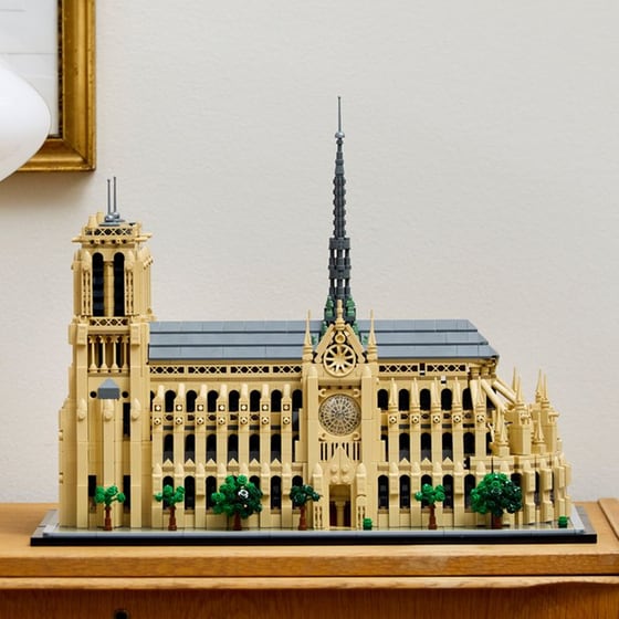 LEGO® Architecture Notre-Dame de Paris (21061) image 19