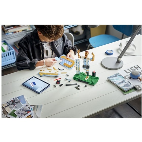 LEGO® Edition Football Lionel Messi (43015) image 9