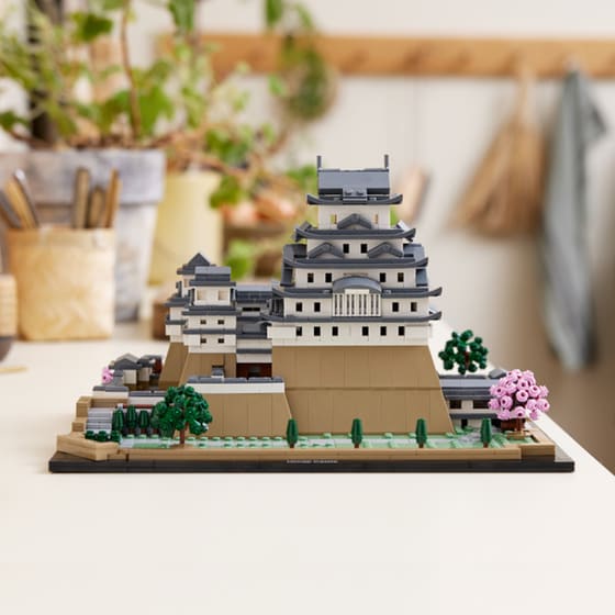 LEGO® Architecture Himeji Castle (21060) image 9