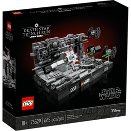 LEGO® Star Wars Death Star™ Trench Run Diorama (75329)