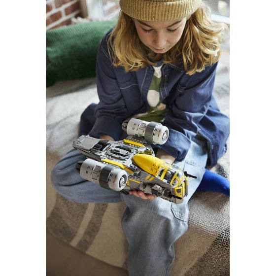 LEGO® Star Wars™ The Razor Crest™ (75447) image 5