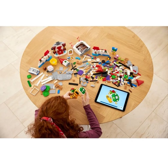 LEGO® Super Mario™ Peach’s Castle Expansion Set (71408) image 4