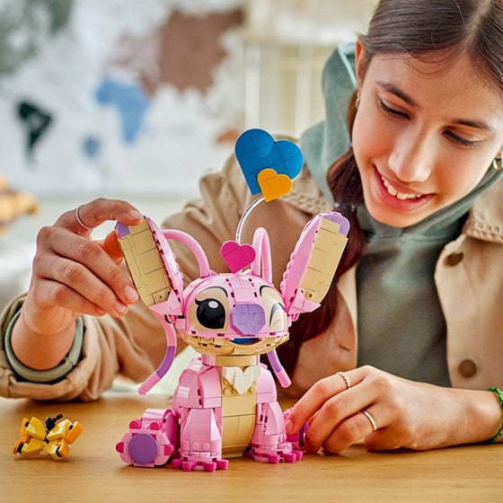 LEGO® Disney Lilo & Stitch Angel (43257) image 4