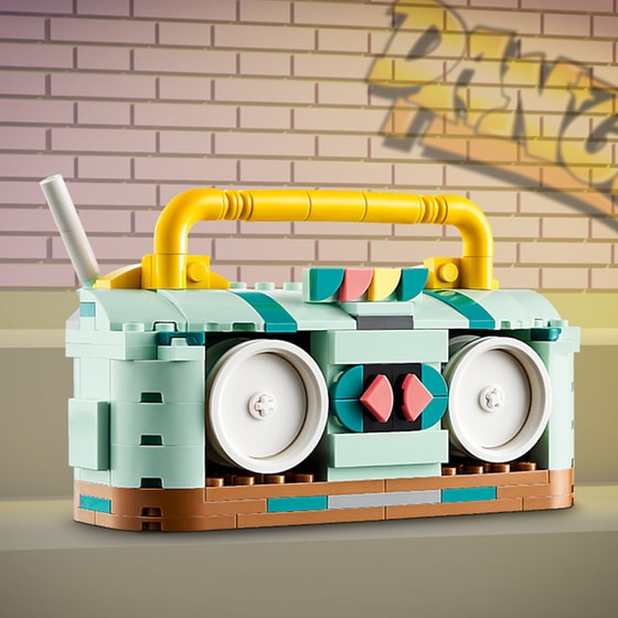 LEGO® Creator Retro Roller Skate (31148) image 12
