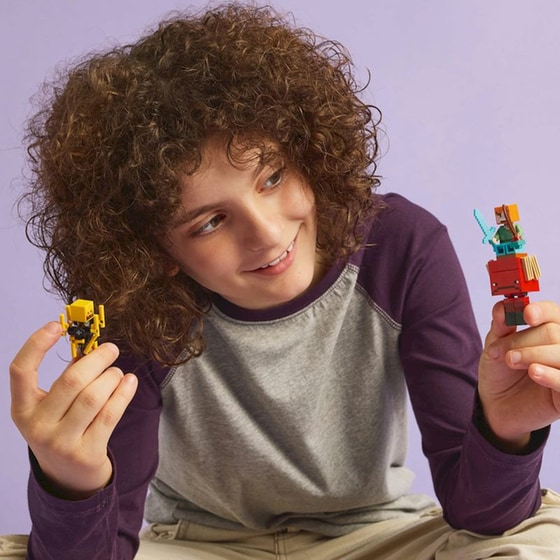 LEGO® Minecraft® Η Μάχη στη Λάβα των Εγκάτων (21266) image 4