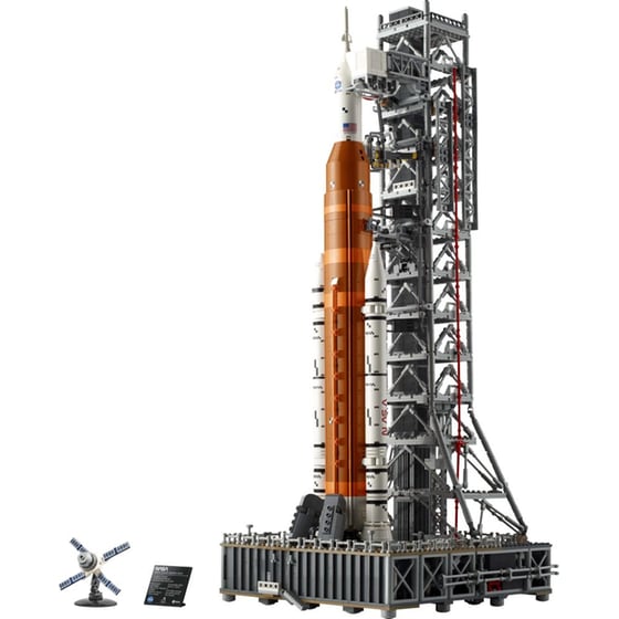 LEGO® Icons NASA Artemis Space Launch System (10341) image 1