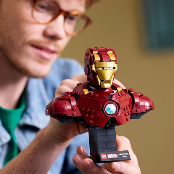 LEGO® Marvel Iron Man MK4 Bust (76327) image 7