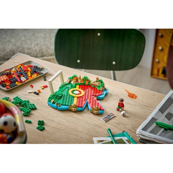 LEGO® Edition Football Cristiano Ronaldo (43012) image 7