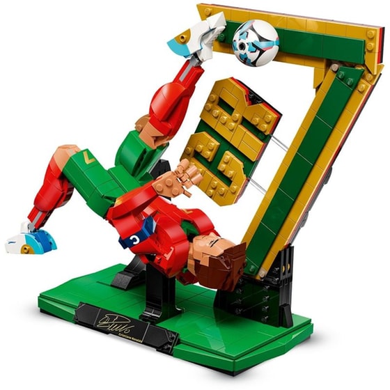 LEGO® Edition Football Cristiano Ronaldo (43016) image 6