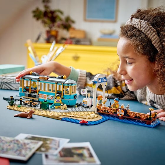 LEGO® Classic Beach Streetcar (60506) image 15