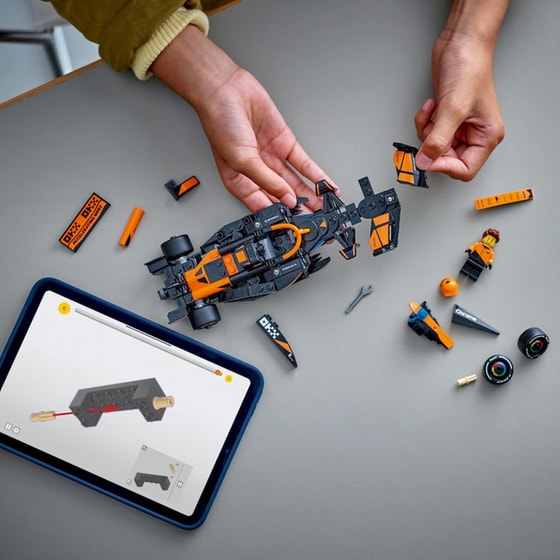 LEGO® Speed Champions McLaren F1® Team MCL38 (77251) image 8