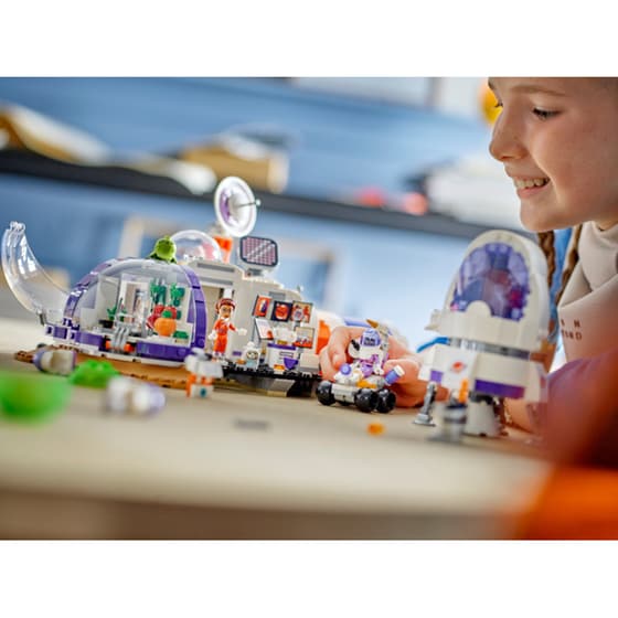 LEGO® Friends Mars Space Base and Rocket (42605) image 14