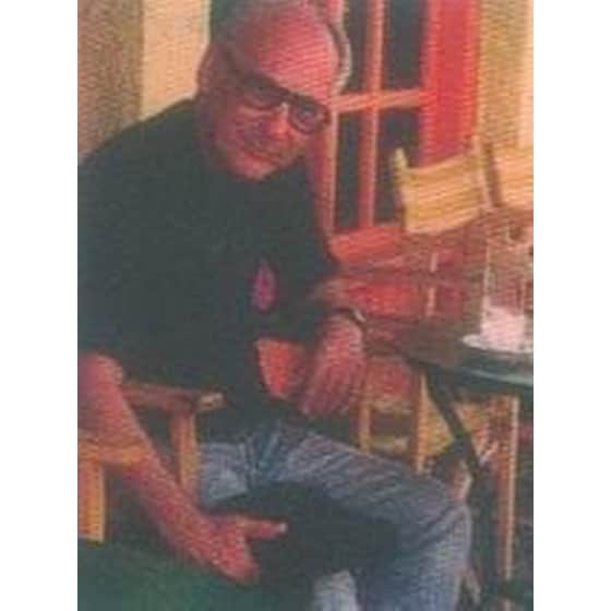 Ξένος στα ξένα image 1