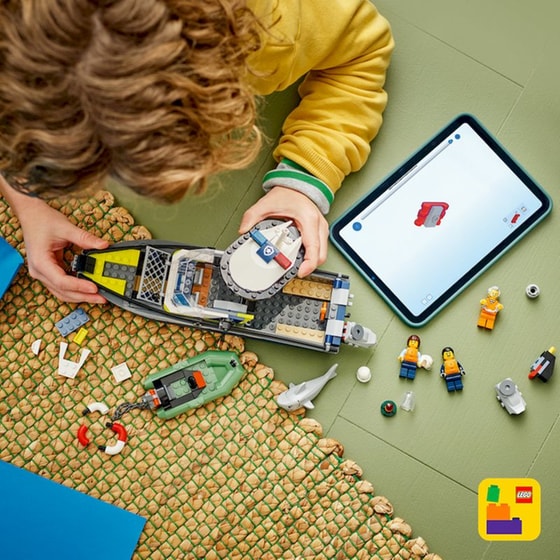 LEGO® City Καταδίωξη με Αστυνομικό Σκάφος (60456) image 7