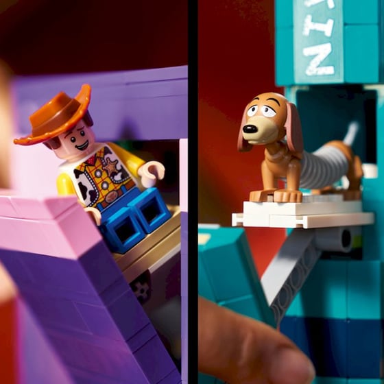 LEGO® ǀ Disney and Pixar Βιβλιοστάτες Σούστας από το Toy Story (43301) image 4
