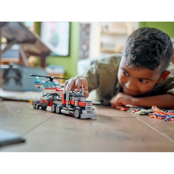 LEGO® Creator Flatbed Truck with Helicopter (31146) image 5