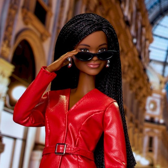 Κούκλα Barbie Fashion Week - Milan image 3