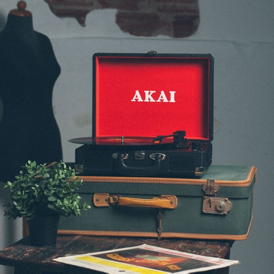 Πικάπ Akai ATT-E10 Με Ενσωματωμένα Ηχεία - Μαύρο image 12