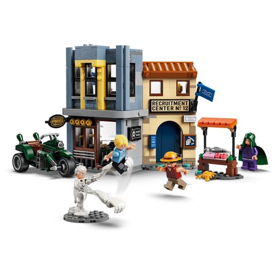 LEGO® One Piece Showdown with Captain Smoker (75642) image 12