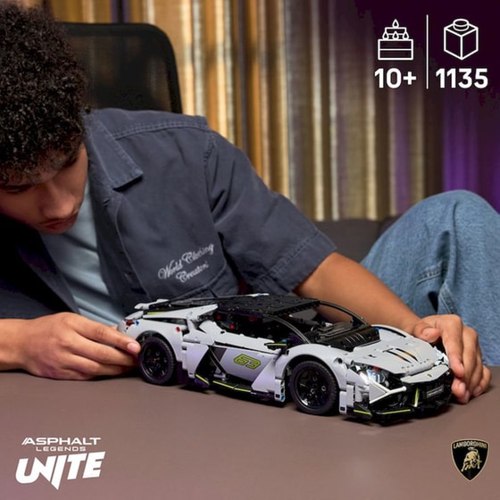 LEGO® Technic Super Sports Αυτοκίνητο Lamborghini Revuelto (42214) image 2