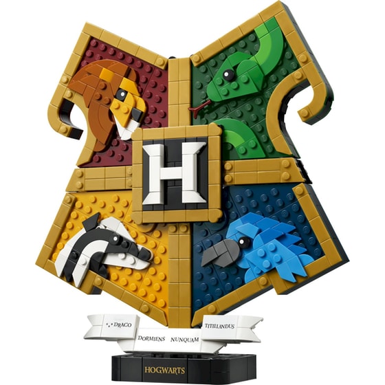LEGO® Harry Potter™ Hogwarts™ House Crest (76462) image 2
