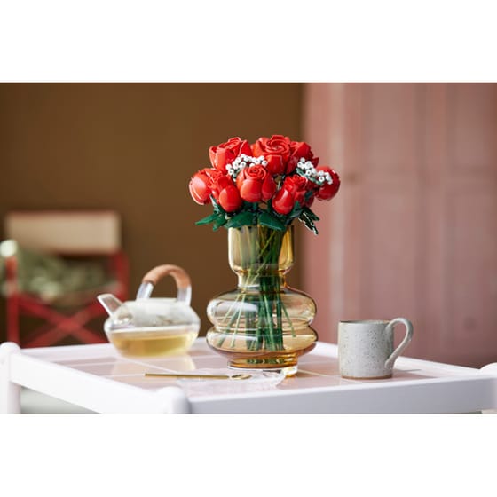 LEGO® Icons Bouquet of Roses (10328) image 8