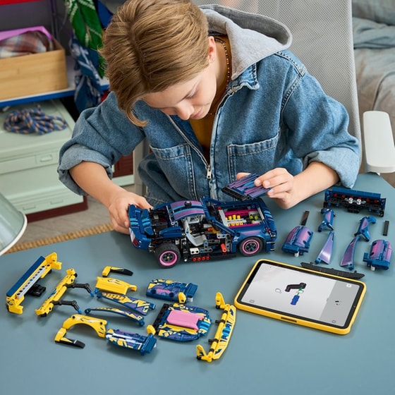 LEGO® Technic Γκαράζ Προσαρμογής Αυτοκίνητο Ford Mustang GT (42236) image 12